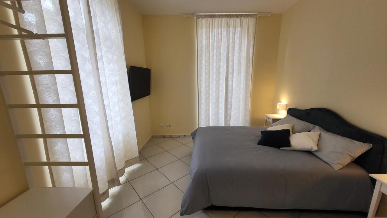 La Casa Di Bruno Suites Napoli Exterior foto