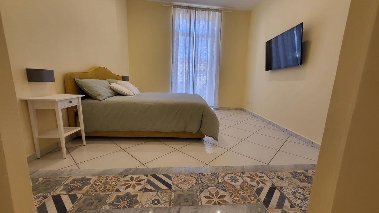La Casa Di Bruno Suites Napoli Exterior foto